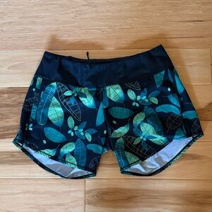 Oiselle Black and Green Athletic Shorts